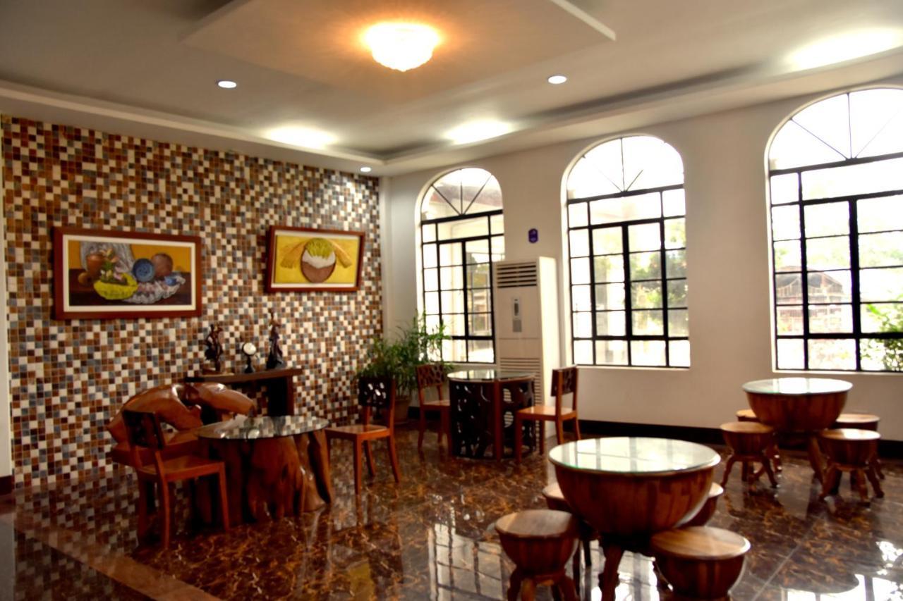 Isla De Oro Hotel Mamburao Exteriör bild